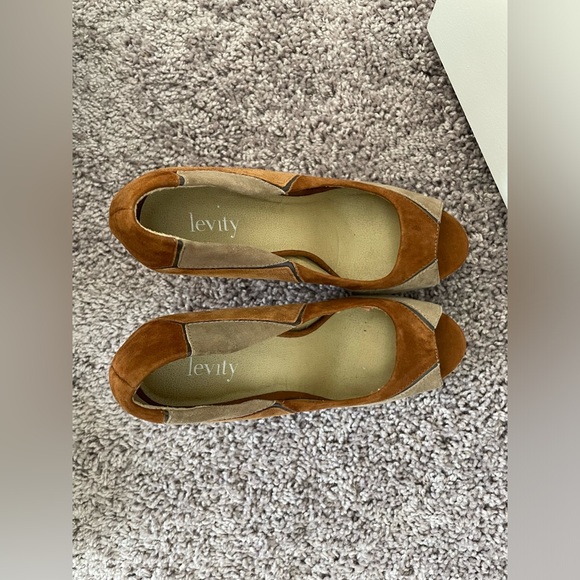 Levity Shoes Suede Cognac Peep Toe Pumps - Picture 3 of 6